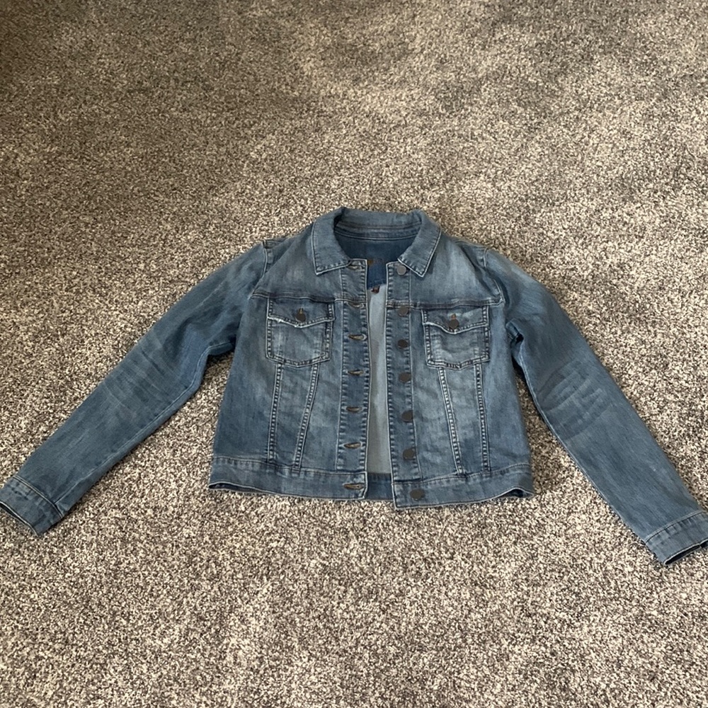 Womens Kut from the Kloth distressed denim jacket